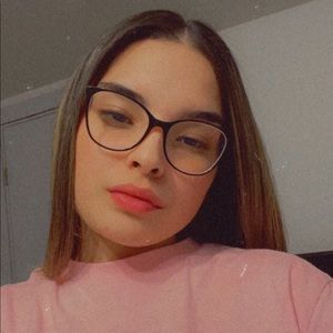 Meet your Posher, Damaris